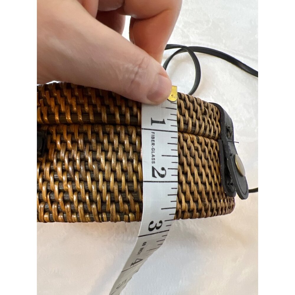 Crossbody Canteen Round Purse Woven Rattan Black Strap Boho Button Snap Roomy - Picture 7 of 8